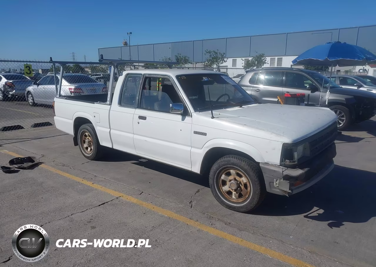 1987 Mazda B2000 Cab Plus