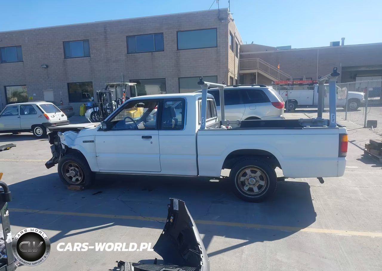 1987 Mazda B2000 Cab Plus VIN:JM2UF3117H0605018 - 17