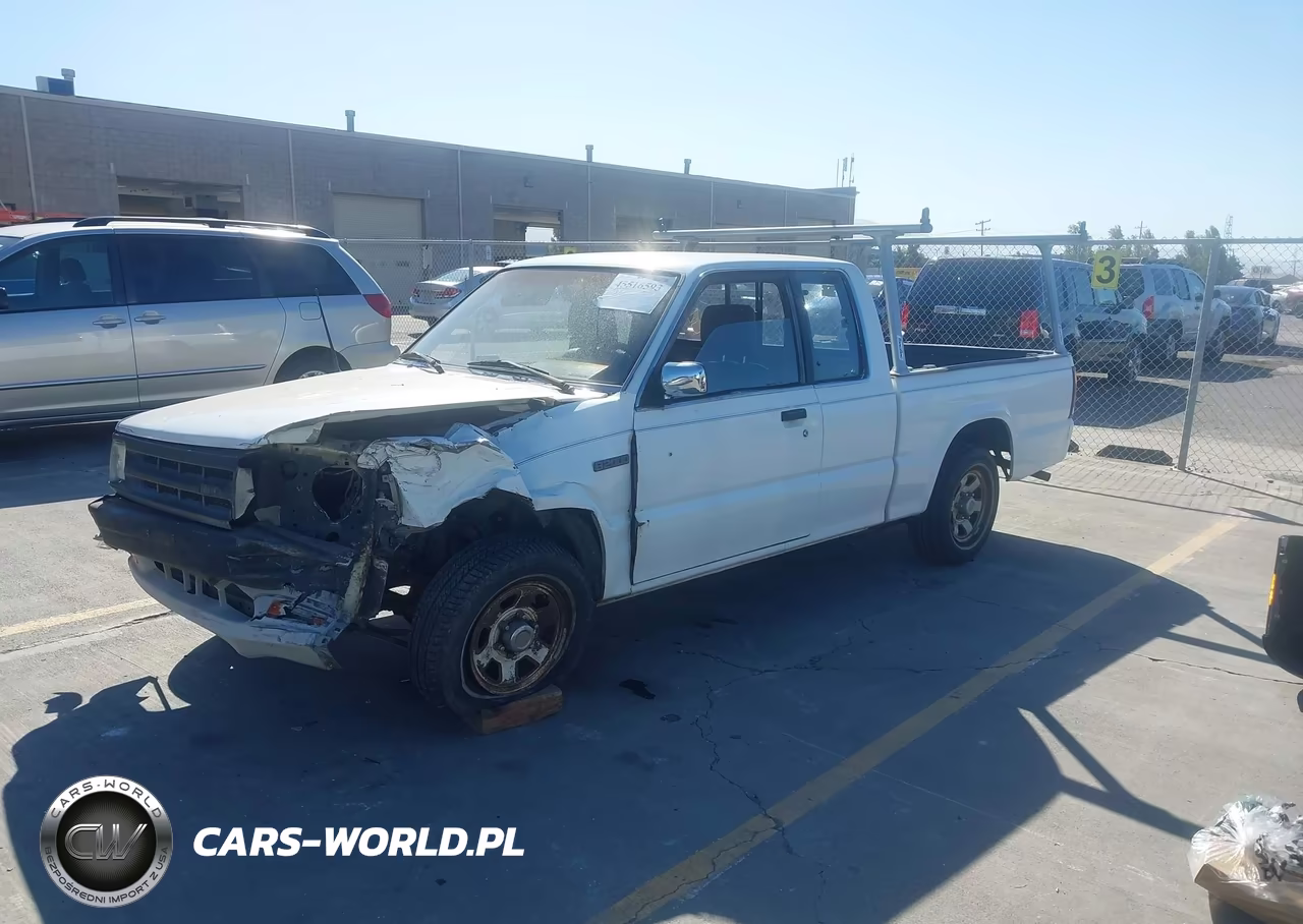 1987 Mazda B2000 Cab Plus VIN:JM2UF3117H0605018 - 2