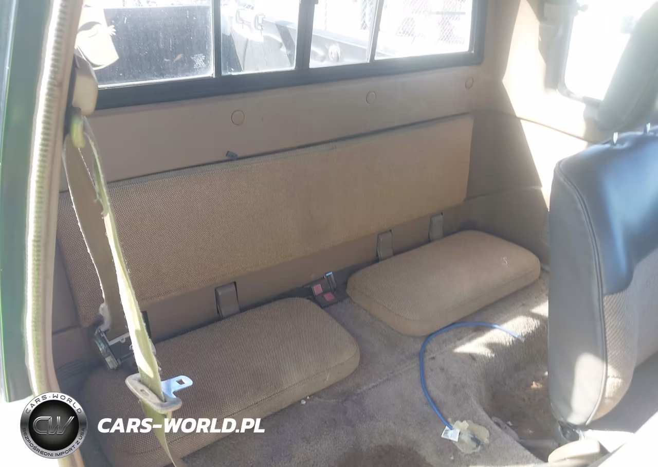 1987 Mazda B2000 Cab Plus VIN:JM2UF3117H0605018 - 8