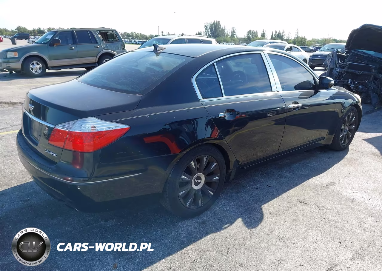 2010 Hyundai Genesis 3.8 VIN:KMHGC4DE6AU074130 - 4