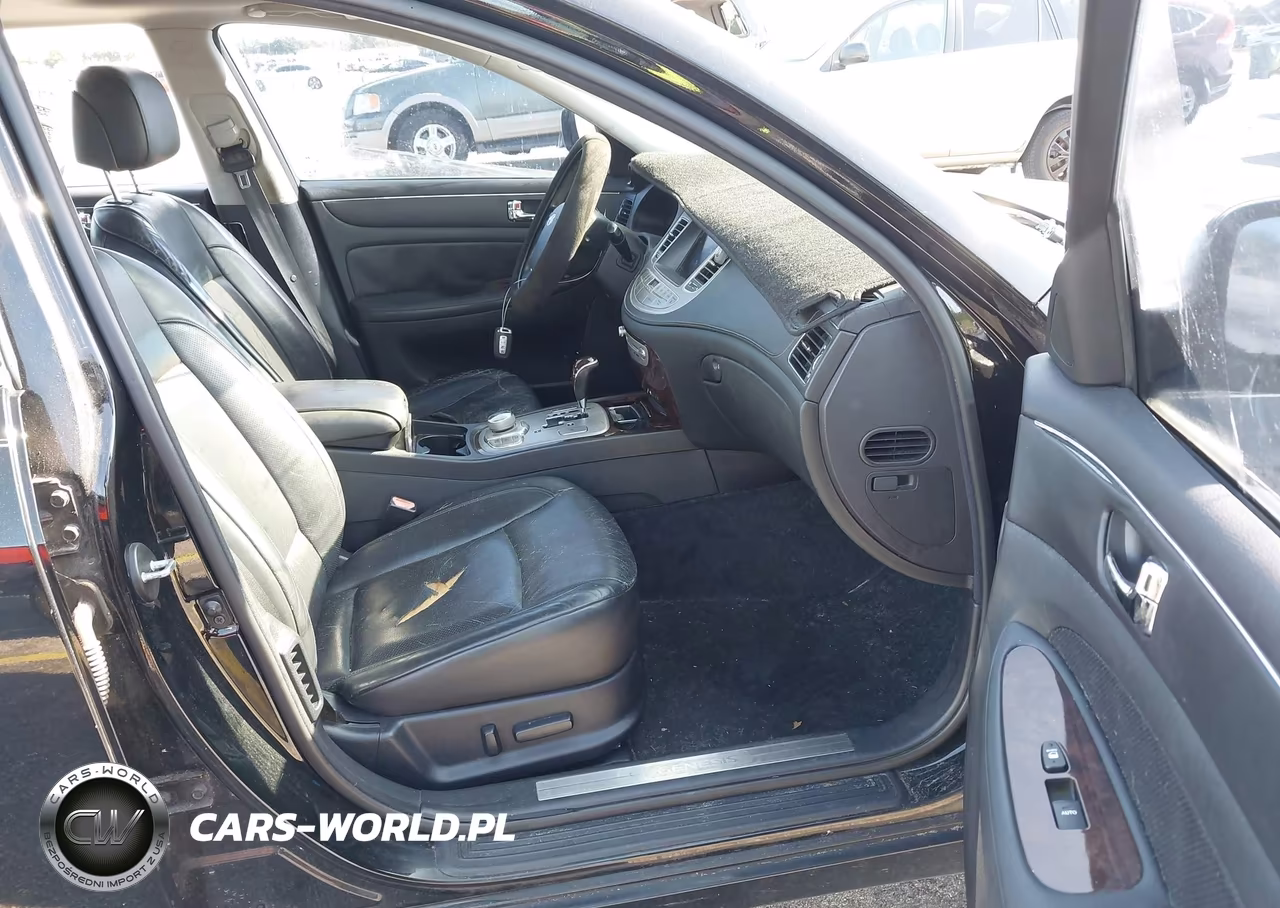 2010 Hyundai Genesis 3.8 VIN:KMHGC4DE6AU074130 - 5