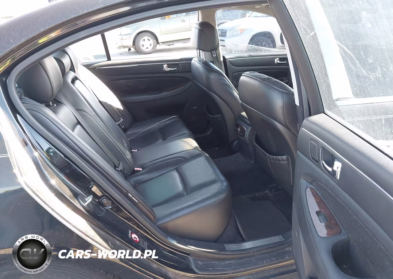 2010 Hyundai Genesis 3.8 VIN:KMHGC4DE6AU074130 - 8
