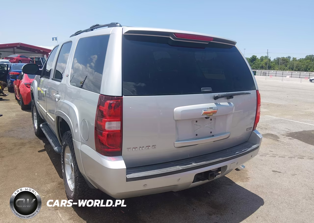 2010 Chevrolet Tahoe Lt VIN:1GNUKBE00AR292088 - 3
