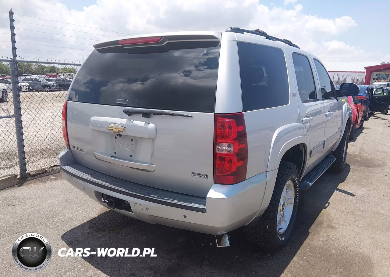 2010 Chevrolet Tahoe Lt VIN:1GNUKBE00AR292088 - 4