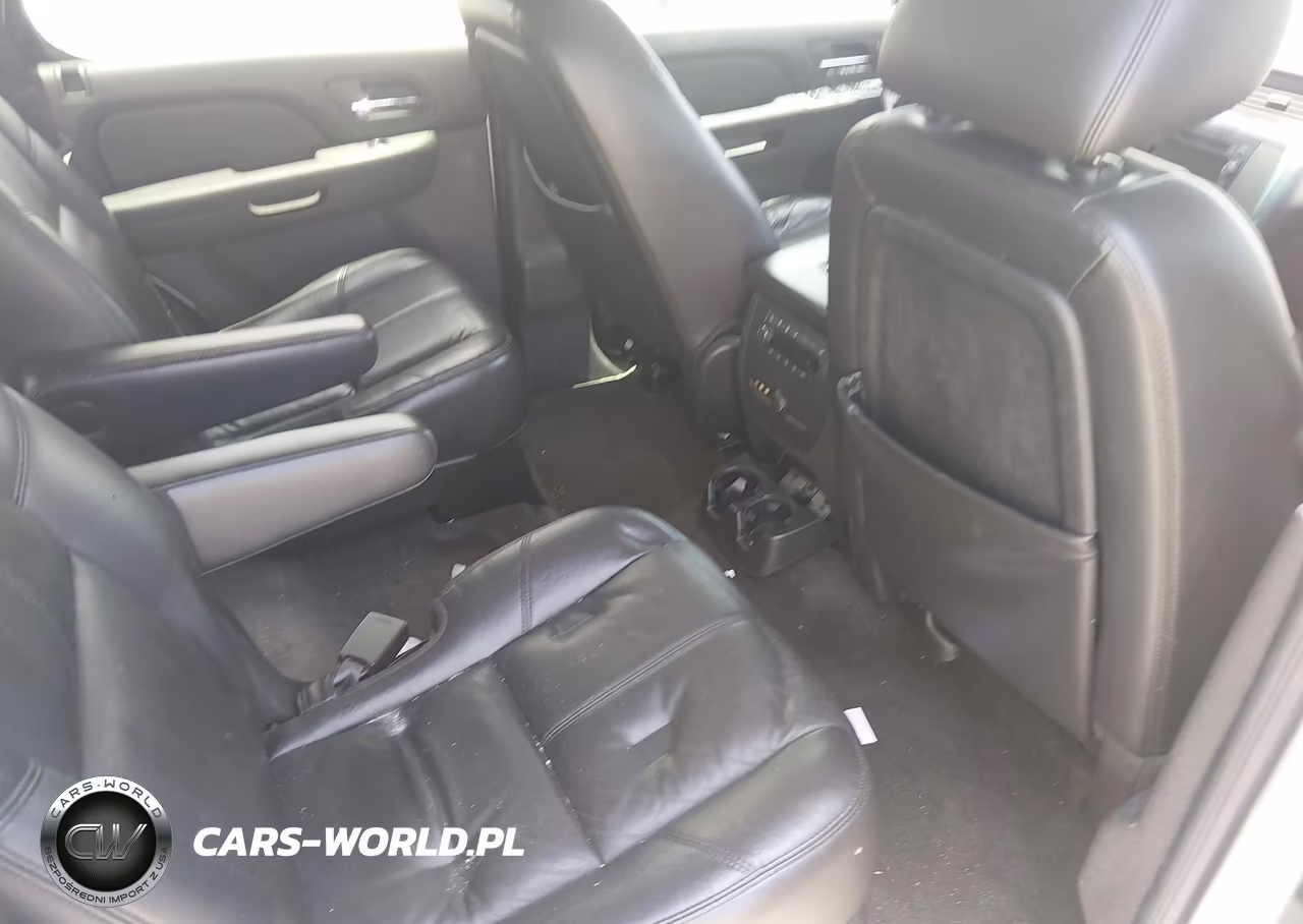 2010 Chevrolet Tahoe Lt VIN:1GNUKBE00AR292088 - 8