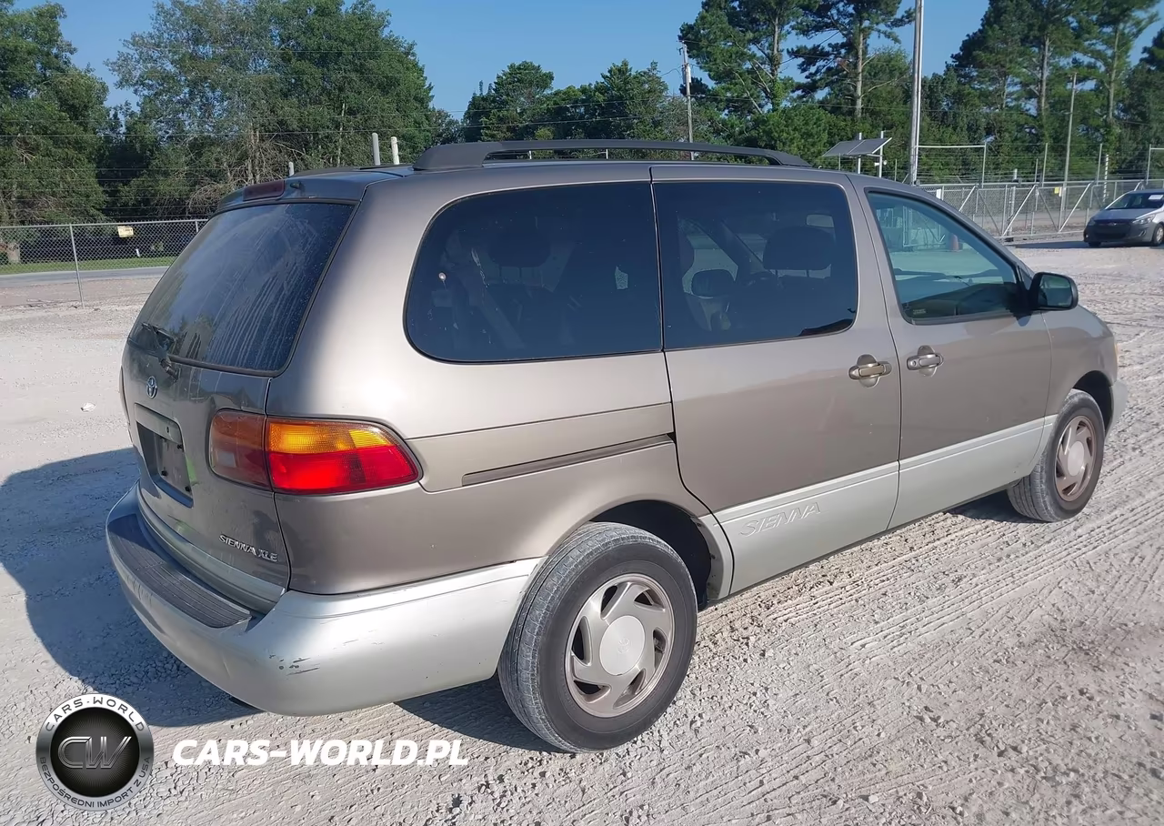 1999 Toyota Sienna Xle VIN:4T3ZF13C7XU115136 - 4