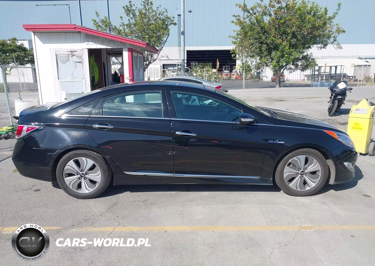 2014 Hyundai Sonata Hybrid Limited VIN:KMHEC4A42EA107490 - 13
