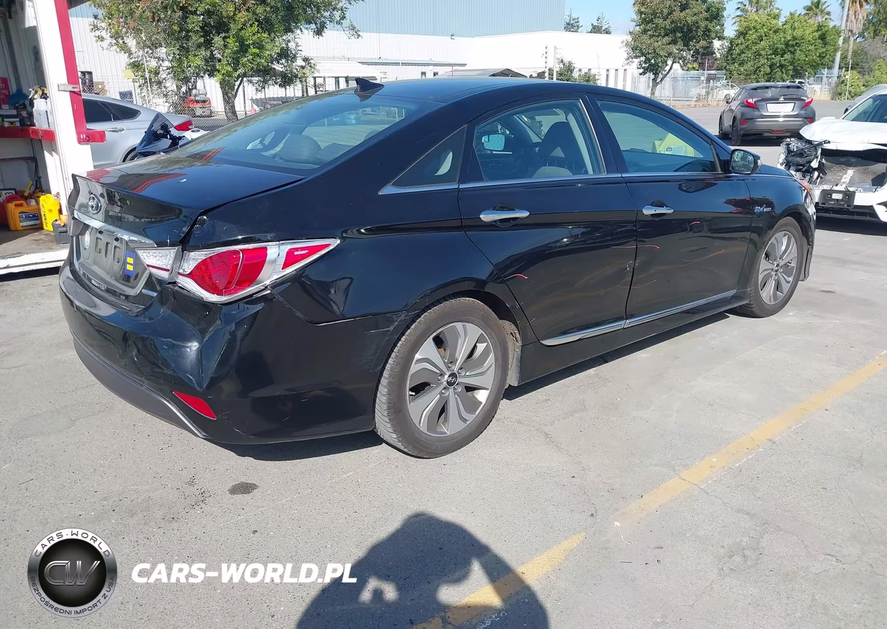 2014 Hyundai Sonata Hybrid Limited VIN:KMHEC4A42EA107490 - 4