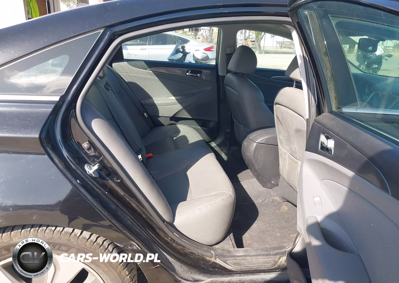 2014 Hyundai Sonata Hybrid Limited VIN:KMHEC4A42EA107490 - 8
