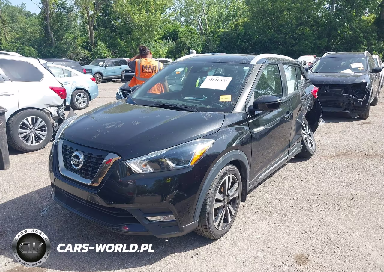 2019 Nissan Kicks Sr VIN:3N1CP5CU4KL559192 - 2