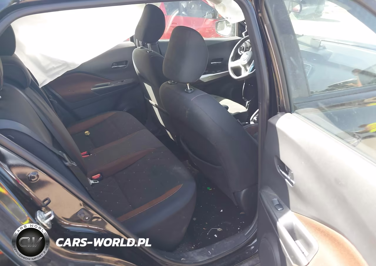 2019 Nissan Kicks Sr VIN:3N1CP5CU4KL559192 - 8