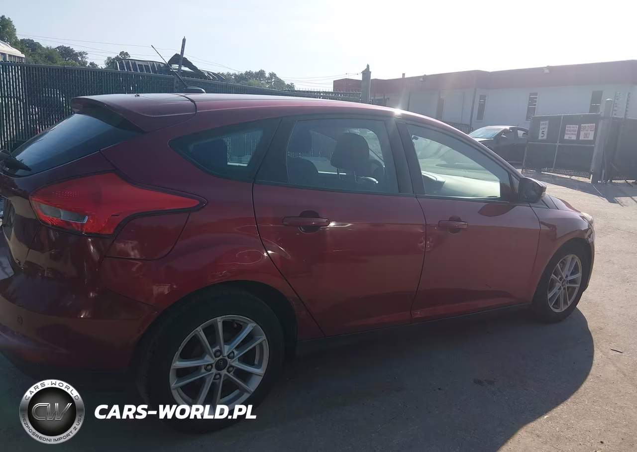 2016 Ford Focus Se VIN:1FADP3K23GL236248 - 13