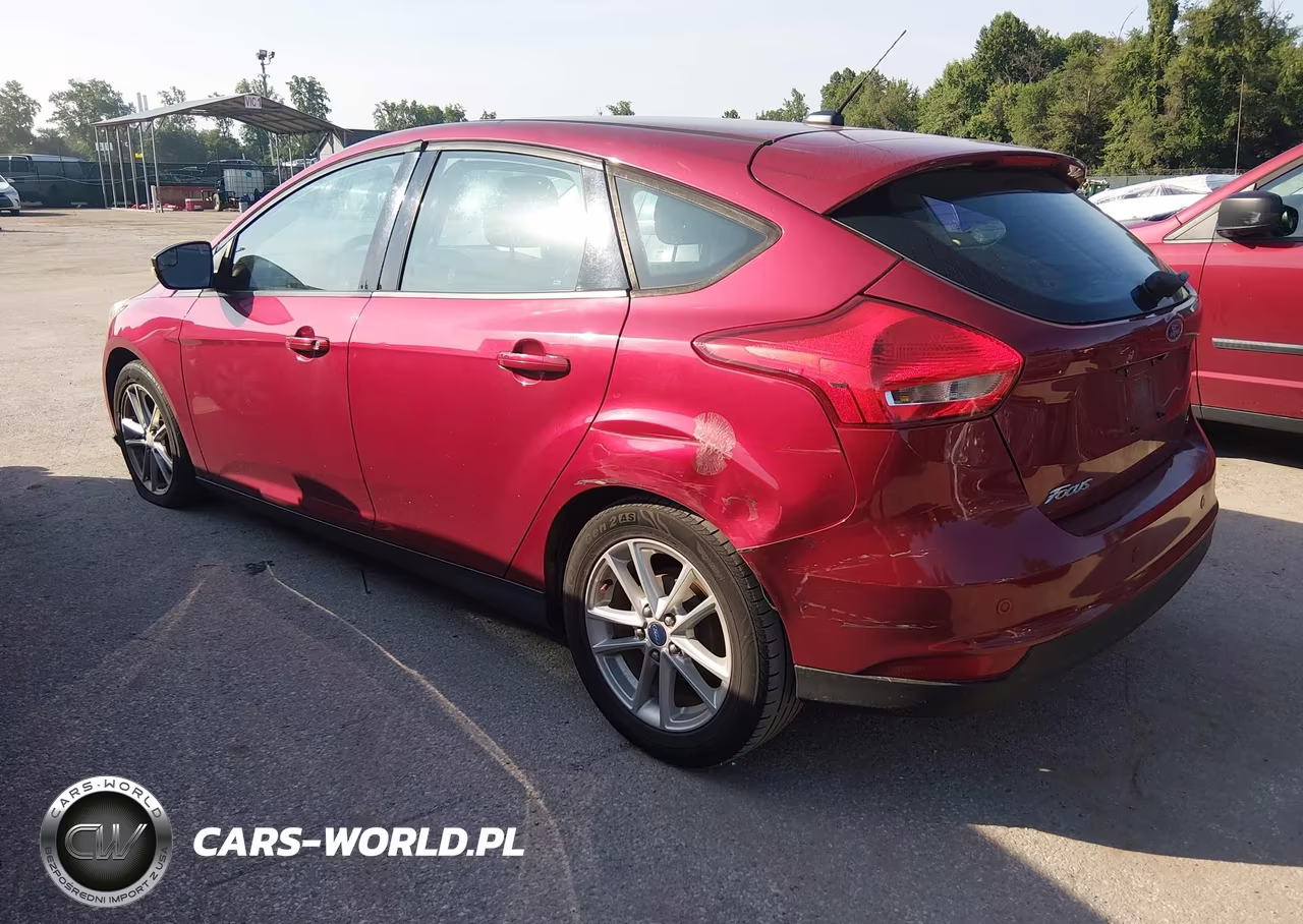2016 Ford Focus Se VIN:1FADP3K23GL236248 - 3