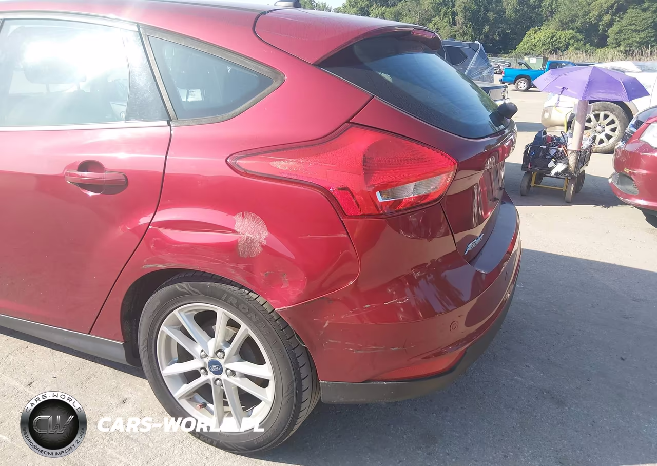 2016 Ford Focus Se VIN:1FADP3K23GL236248 - 6
