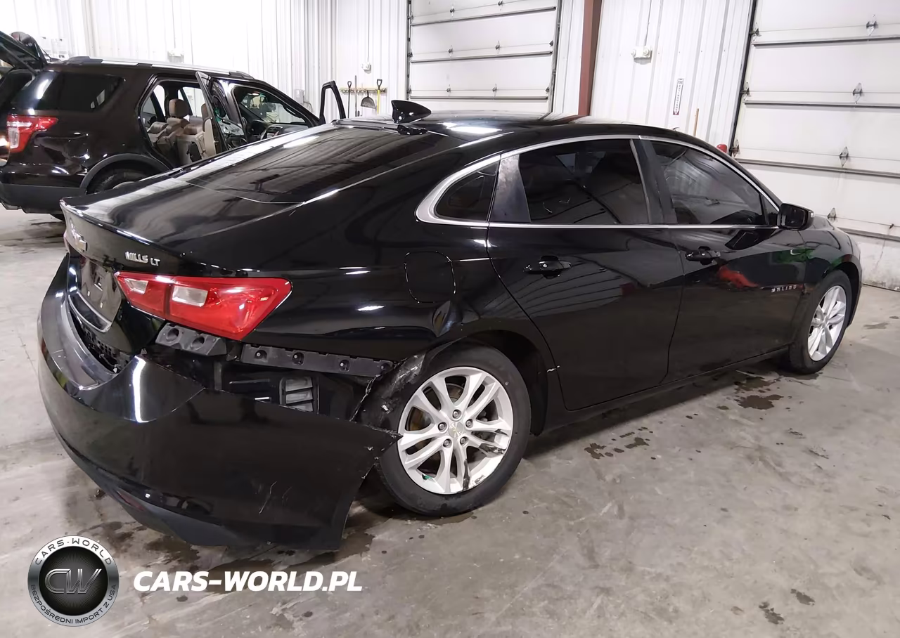 2018 Chevrolet Malibu Lt VIN:1G1ZD5ST9JF206747 - 4