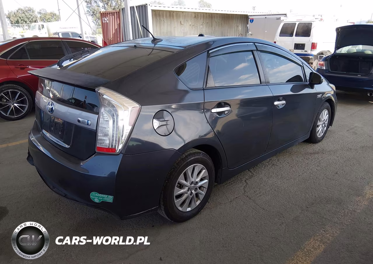 2014 Toyota Prius Plug-In VIN:JTDKN3DP9E3055488 - 4