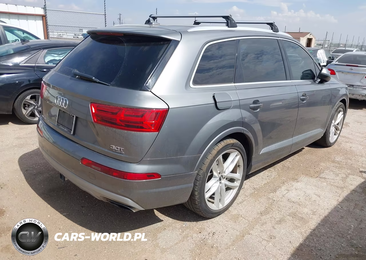 2017 Audi Q7 3.0T Premium VIN:WA1VABF72HD029887 - 4