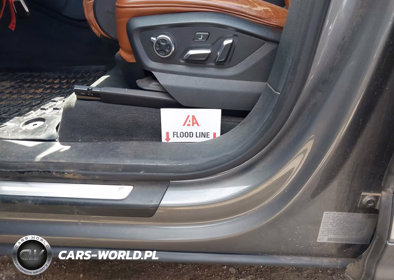 2017 Audi Q7 3.0T Premium VIN:WA1VABF72HD029887 - 6