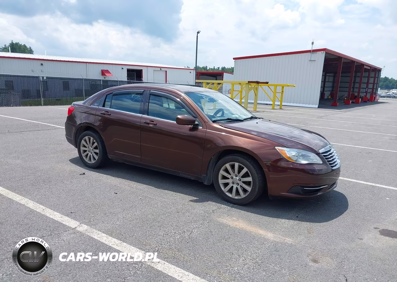 2012 Chrysler 200 Touring – zdjęcie 1 z 14