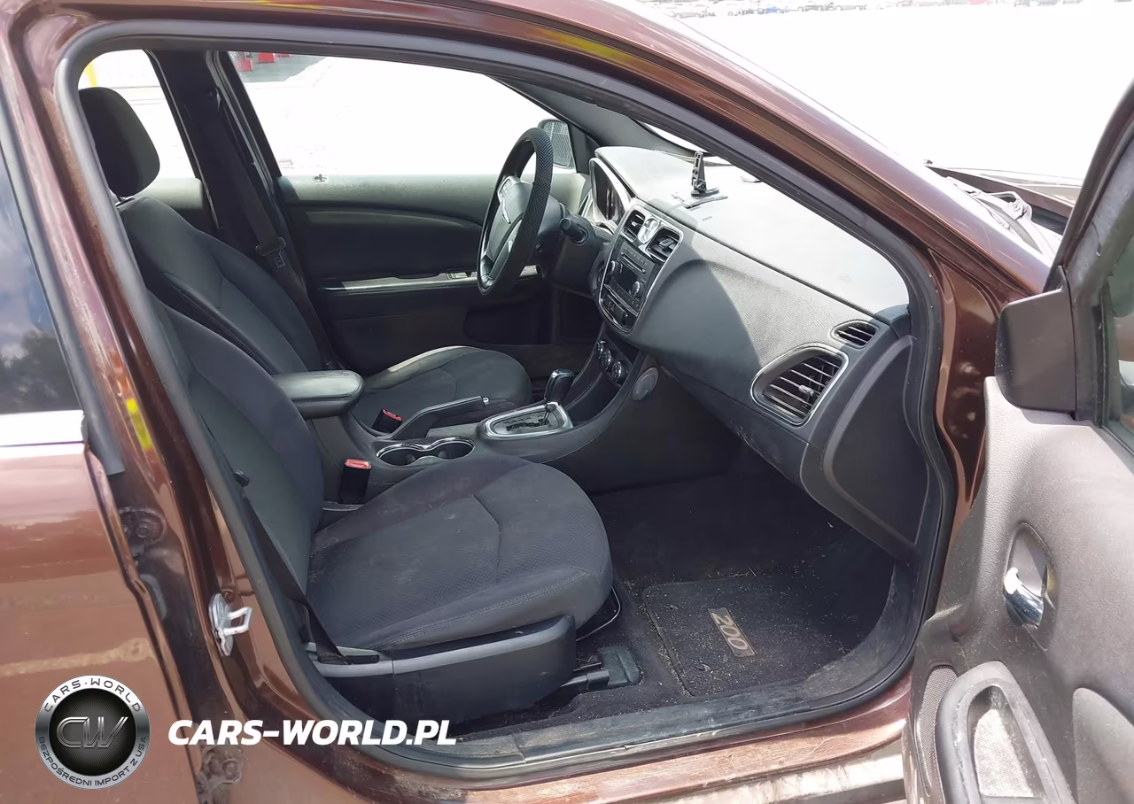 2012 Chrysler 200 Touring VIN:1C3CCBBB2CN189342 - 5