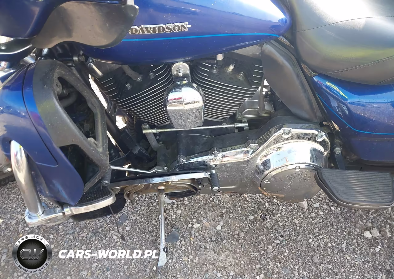 2015 Harley-Davidson Flhtk Ultra Limited VIN:1HD1KEL10FB681255 - 9