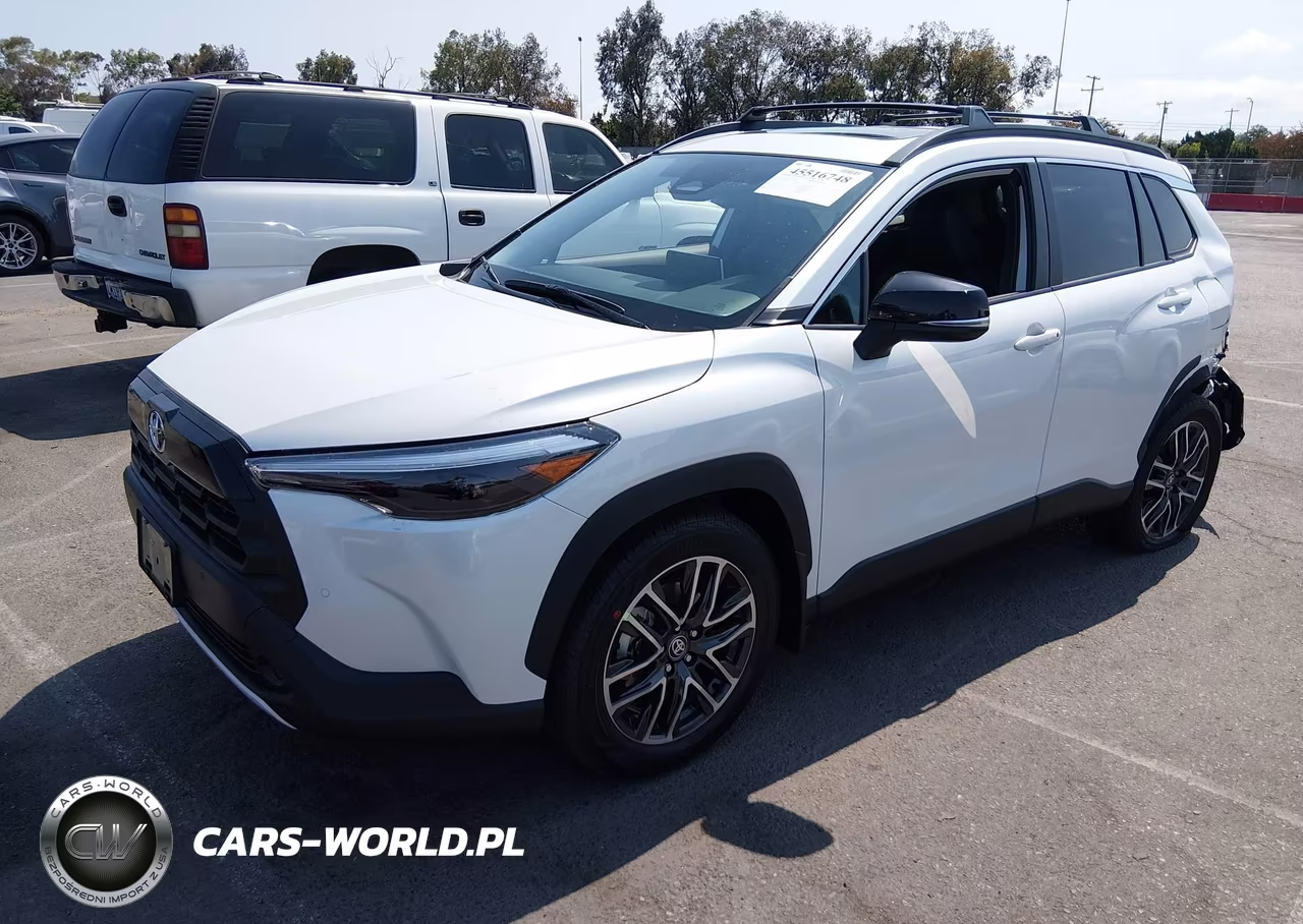 2026 Toyota Corolla Cross Xle VIN:7MUDAAAG6TV204325 - 2
