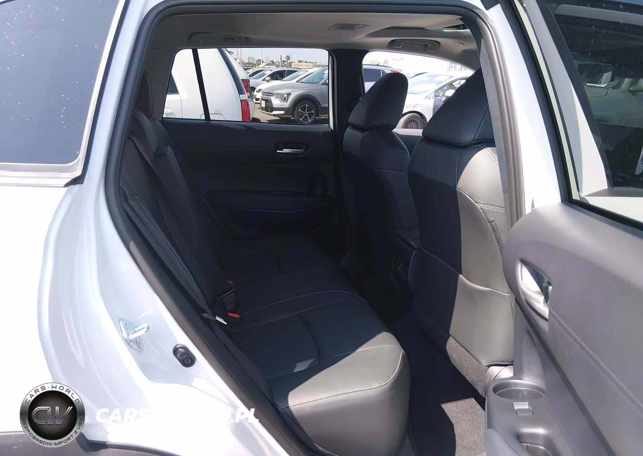 2026 Toyota Corolla Cross Xle VIN:7MUDAAAG6TV204325 - 8
