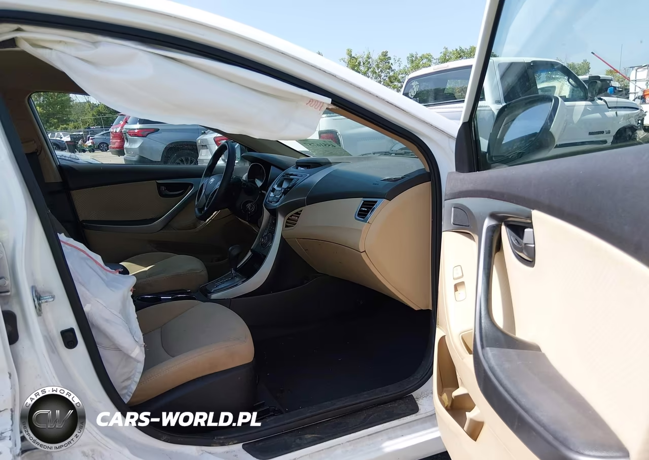 2013 Hyundai Elantra Gls VIN:5NPDH4AE5DH295519 - 4