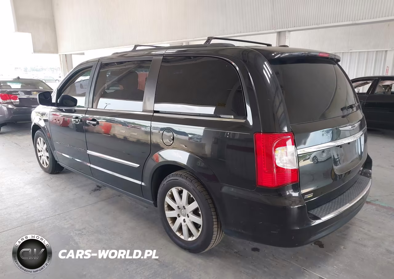 2015 Chrysler Town & Country Touring VIN:2C4RC1BG5FR644588 - 3