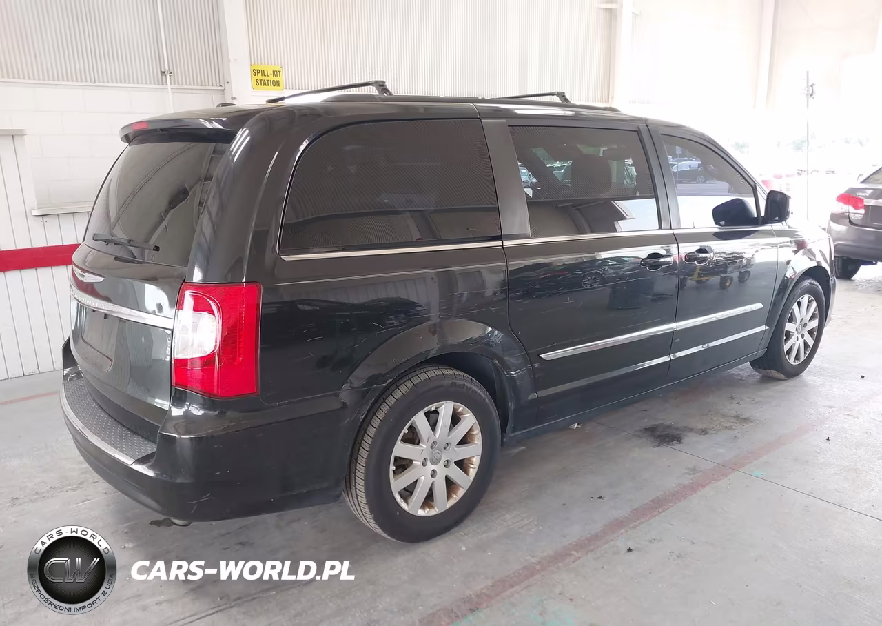 2015 Chrysler Town & Country Touring VIN:2C4RC1BG5FR644588 - 4