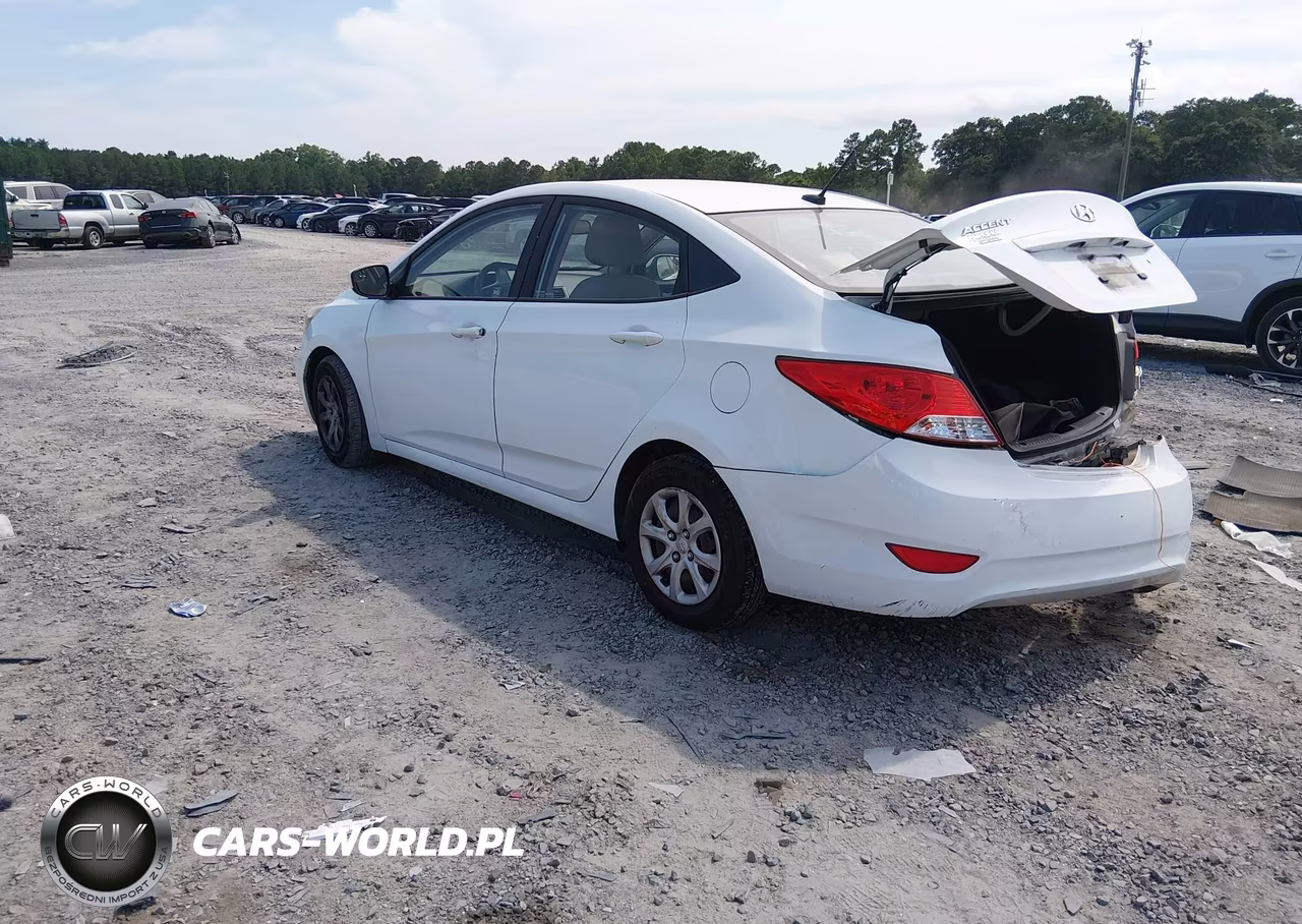 2014 Hyundai Accent Gls VIN:KMHCT4AE3EU757086 - 3