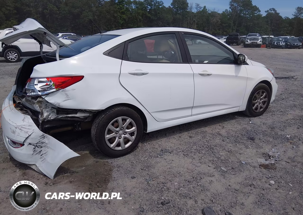 2014 Hyundai Accent Gls VIN:KMHCT4AE3EU757086 - 4