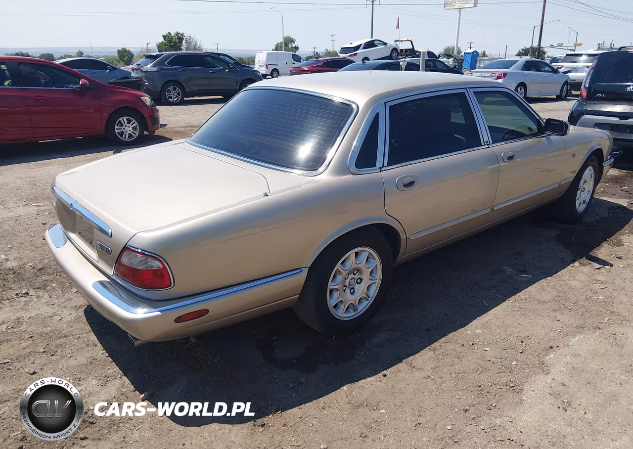 2000 Jaguar Xj L VIN:SAJDA23CXYLF19006 - 4