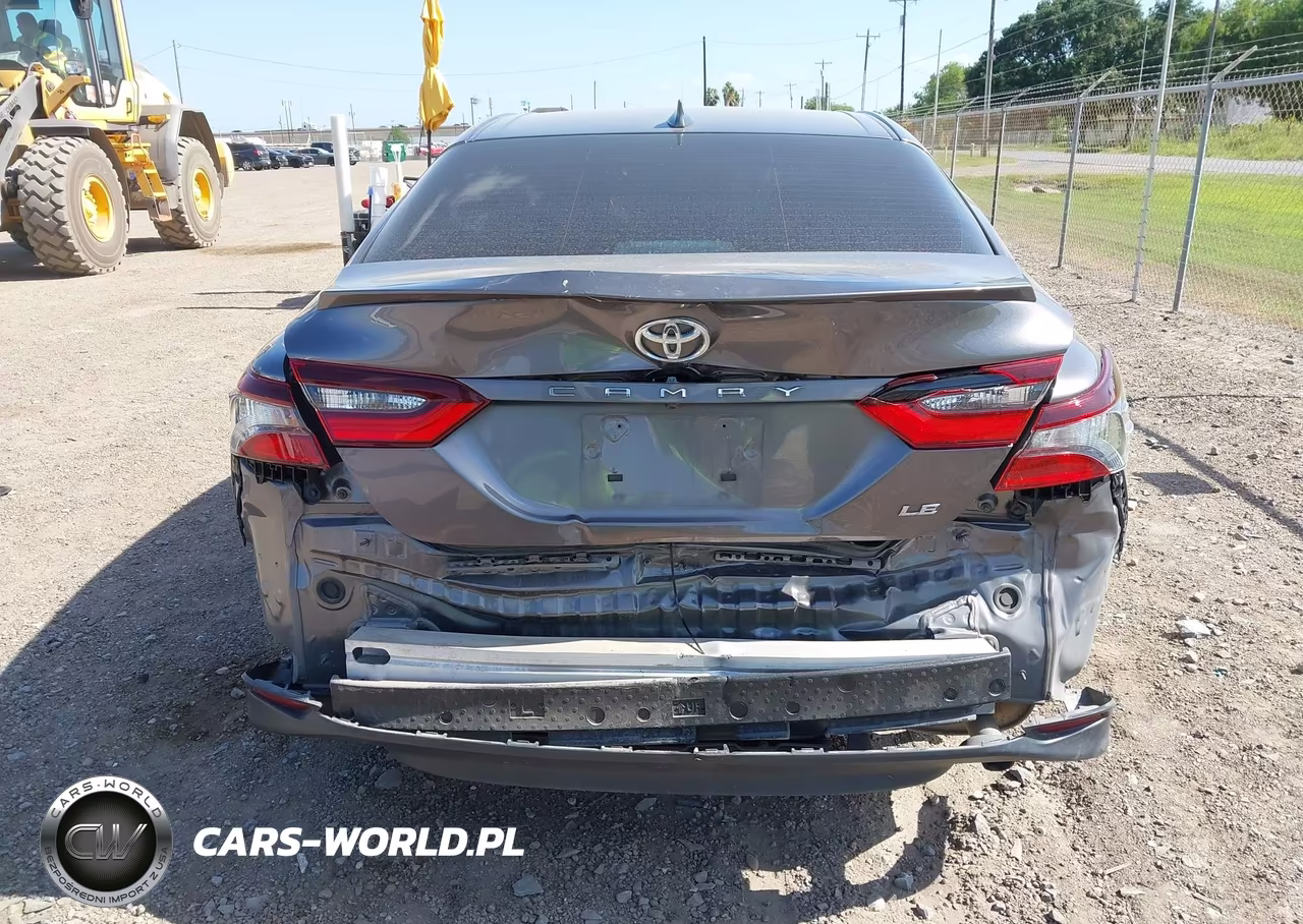 2024 Toyota Camry Le VIN:4T1C11AK0RU237170 - 17