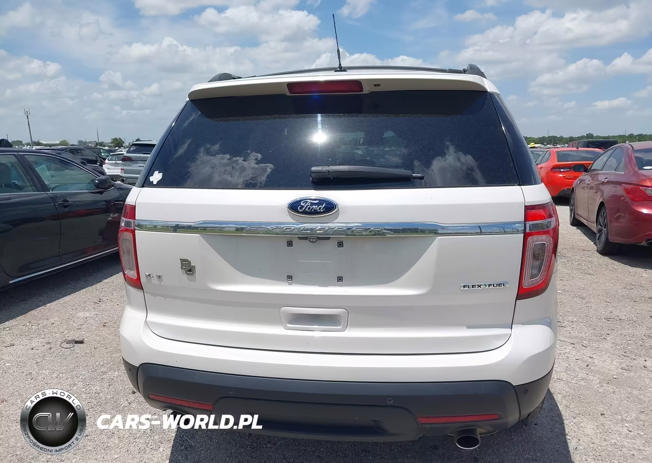 2015 Ford Explorer Xlt VIN:1FM5K7D86FGB95820 - 16