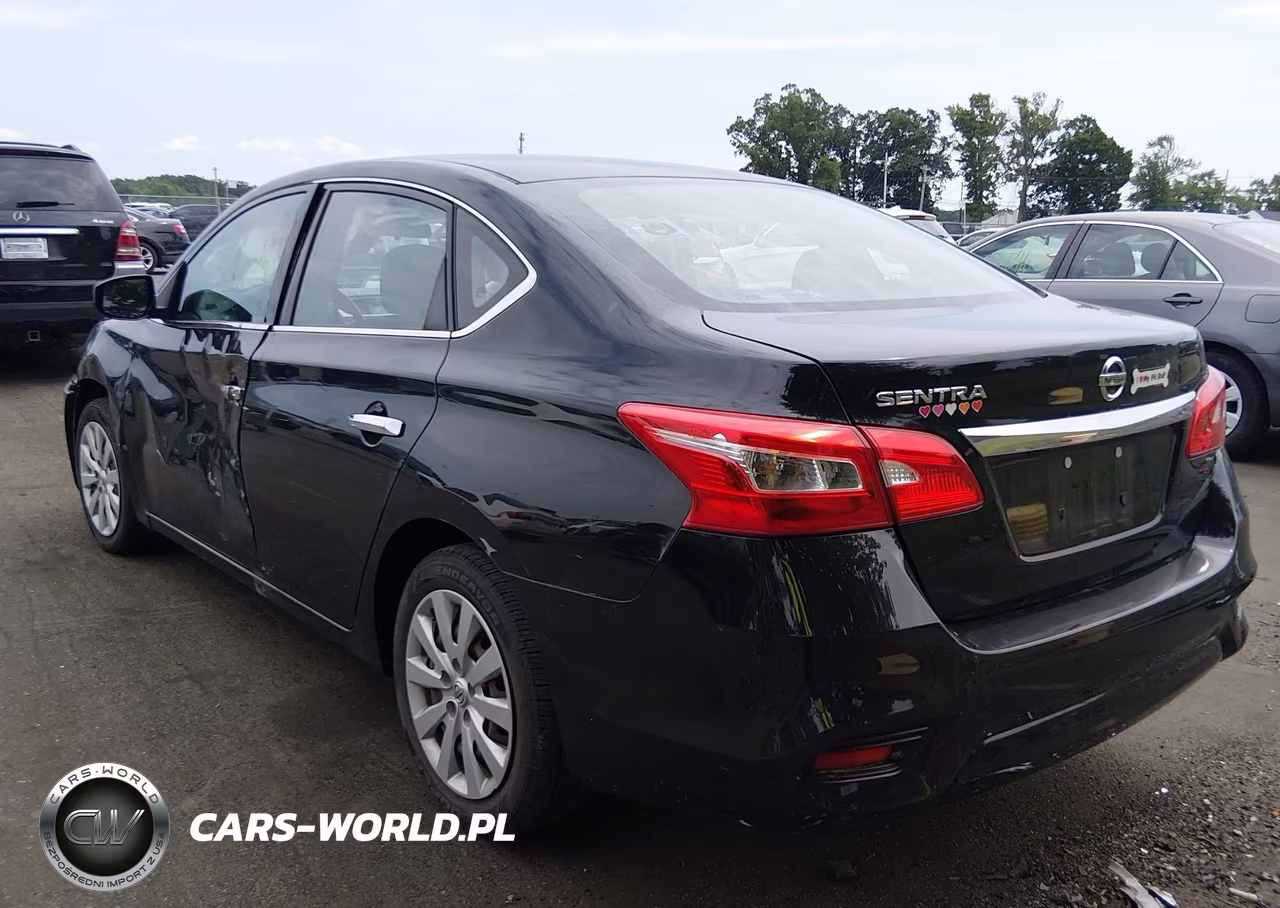 2018 Nissan Sentra S VIN:3N1AB7AP1JY270304 - 3