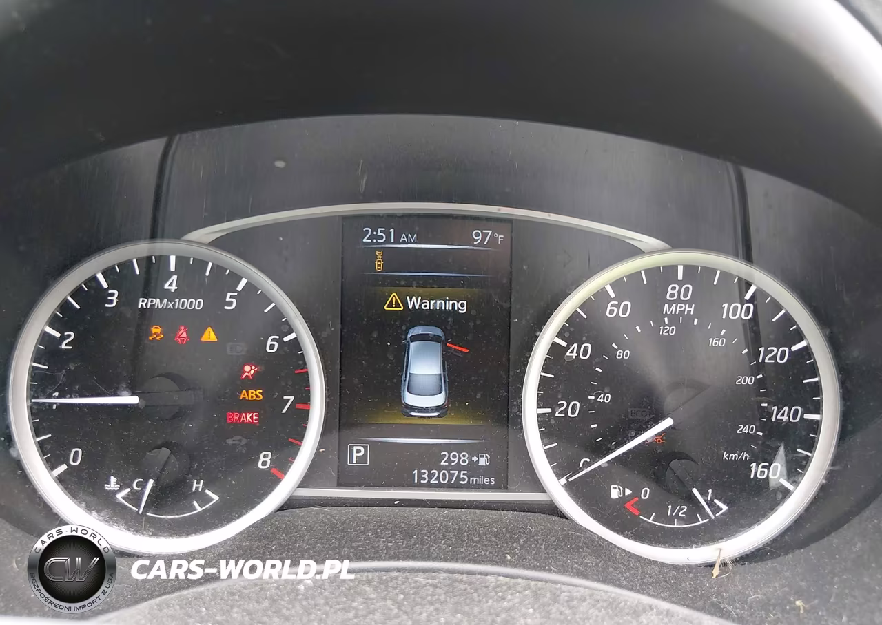 2018 Nissan Sentra S VIN:3N1AB7AP1JY270304 - 7