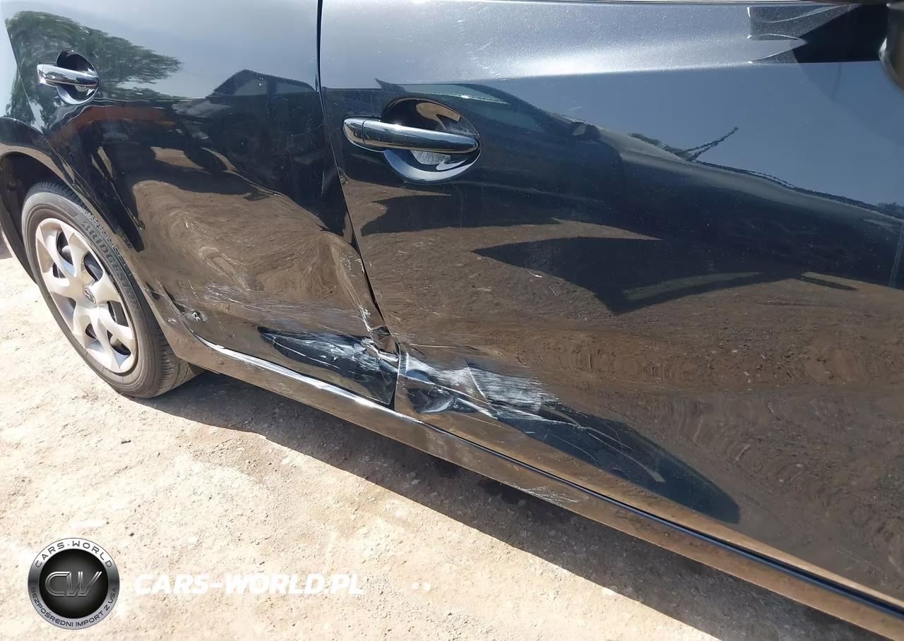 2017 Mazda Mazda3 Sport VIN:3MZBN1U7XHM156852 - 6