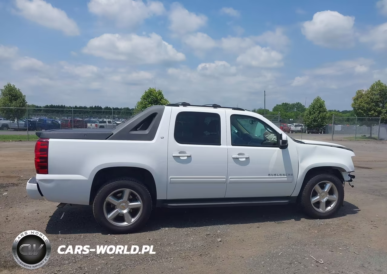 2012 Chevrolet Avalanche Lt VIN:3GNMCFE08CG131771 - 13