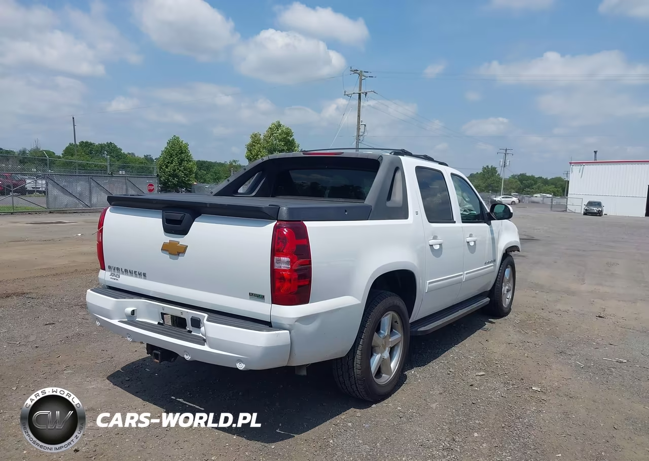 2012 Chevrolet Avalanche Lt VIN:3GNMCFE08CG131771 - 4