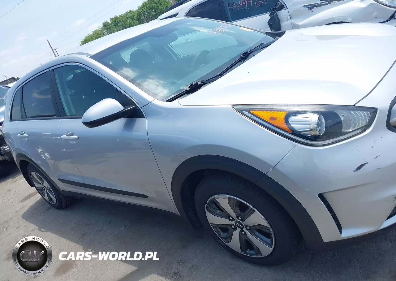 2018 Kia Niro Fe VIN:KNDCB3LC5J5140287 - 13
