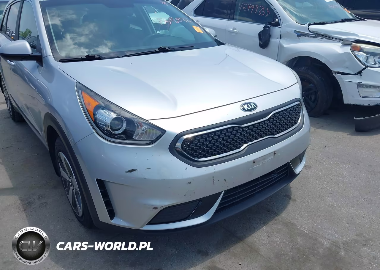 2018 Kia Niro Fe VIN:KNDCB3LC5J5140287 - 6