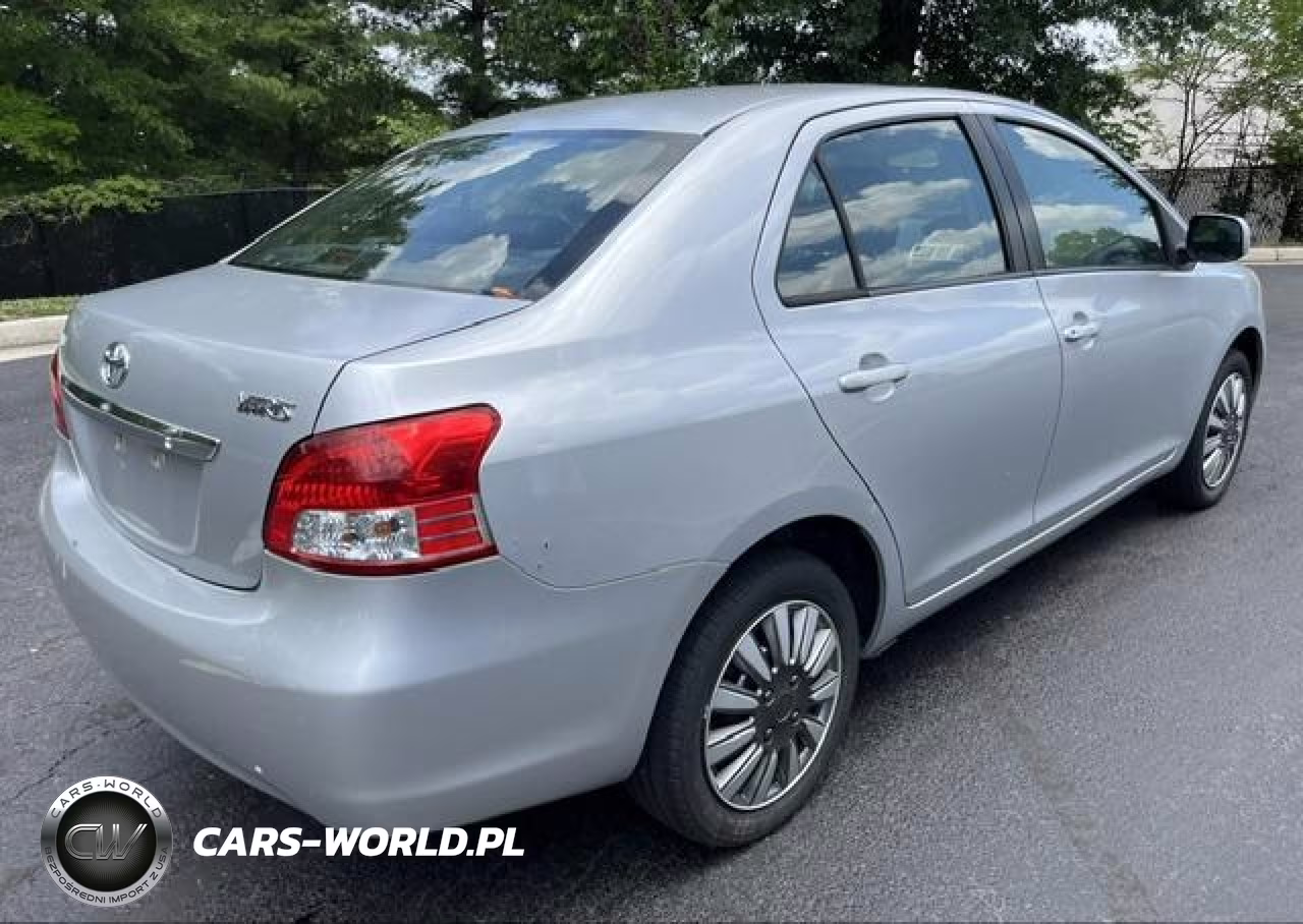 2010 Toyota Yaris VIN:JTDBT4K31A1357522 - 4