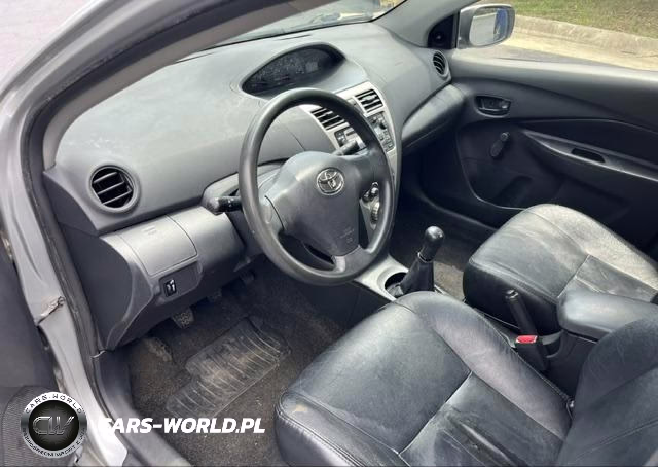 2010 Toyota Yaris VIN:JTDBT4K31A1357522 - 6