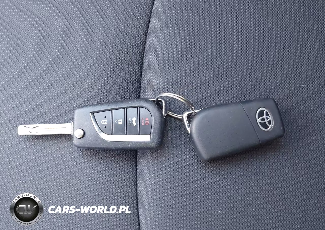 2021 Toyota Corolla Le VIN:5YFEPMAE5MP253412 - 11
