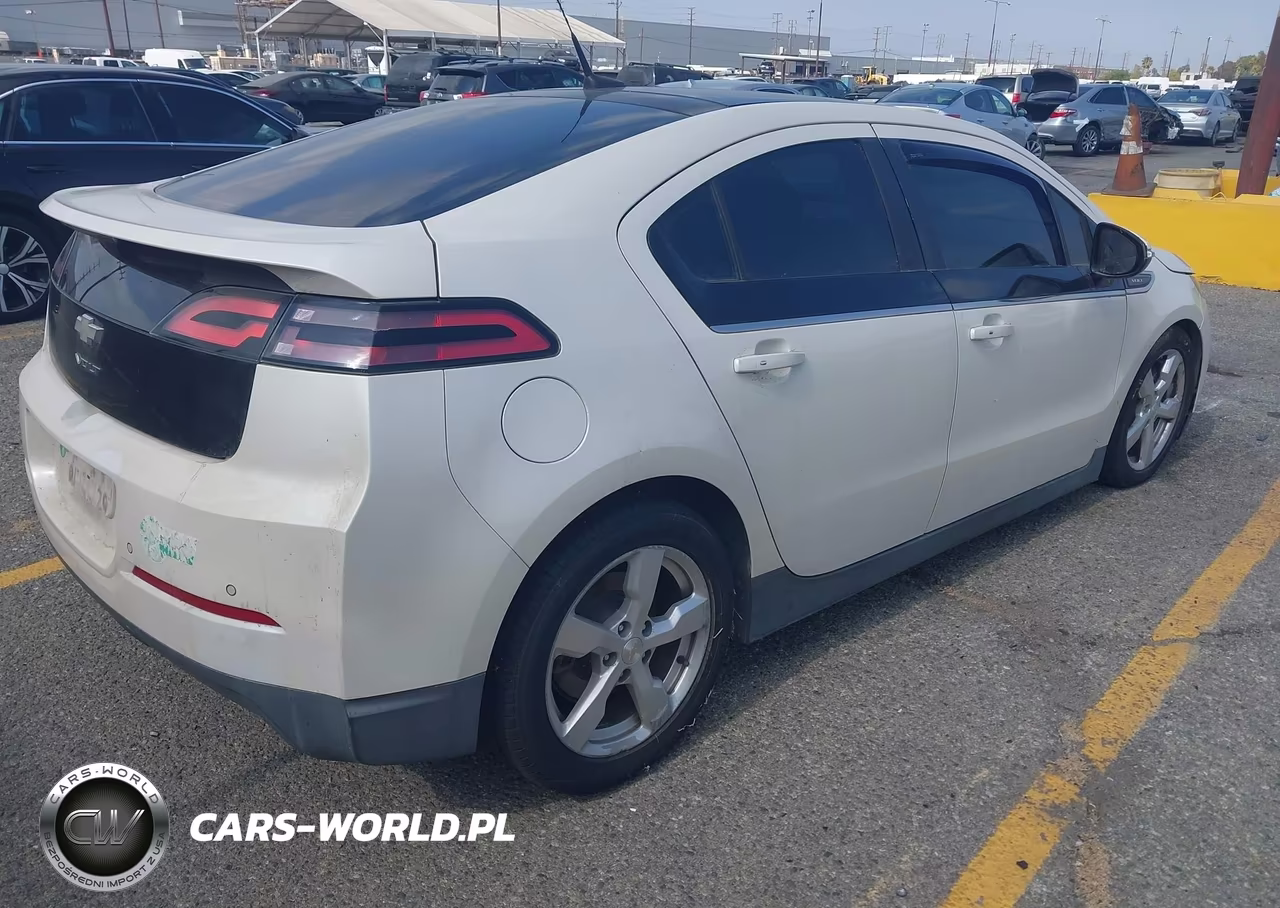 2012 Chevrolet Volt VIN:1G1RD6E42CU102917 - 4