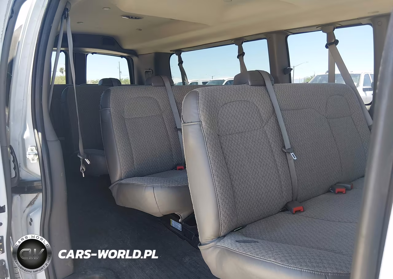 2019 Chevrolet Express 3500 Ls VIN:1GAZGNFG0K1323491 - 8