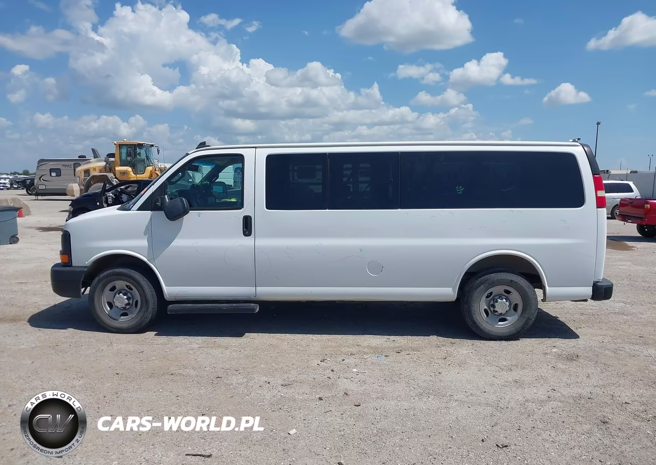 2016 Chevrolet Express 3500 Ls VIN:1GAZGNFG9G1176899 - 14