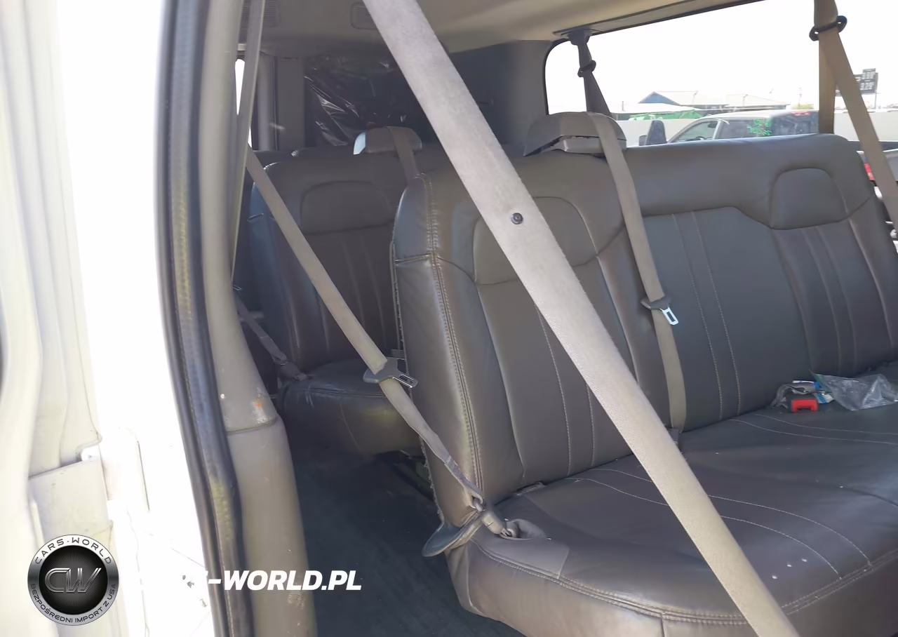 2016 Chevrolet Express 3500 Ls VIN:1GAZGNFG9G1176899 - 18